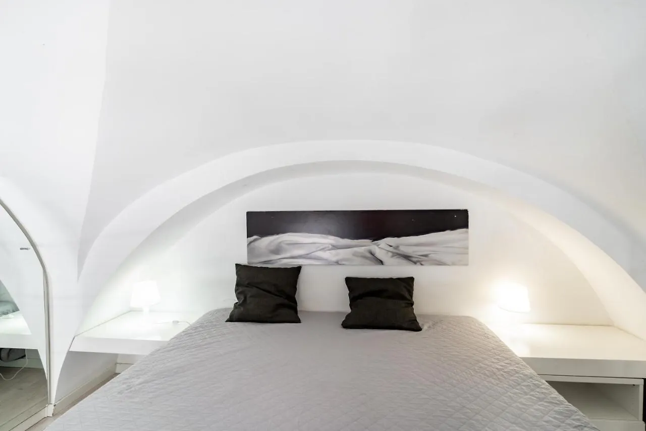 Catania Central Design Studio Near The Station Italy